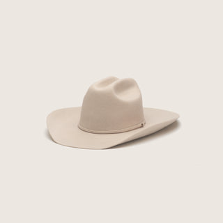 Will & Bear white cowboy hat made from premium felt, displayed on a neutral background to show its structured shape and wide brim.