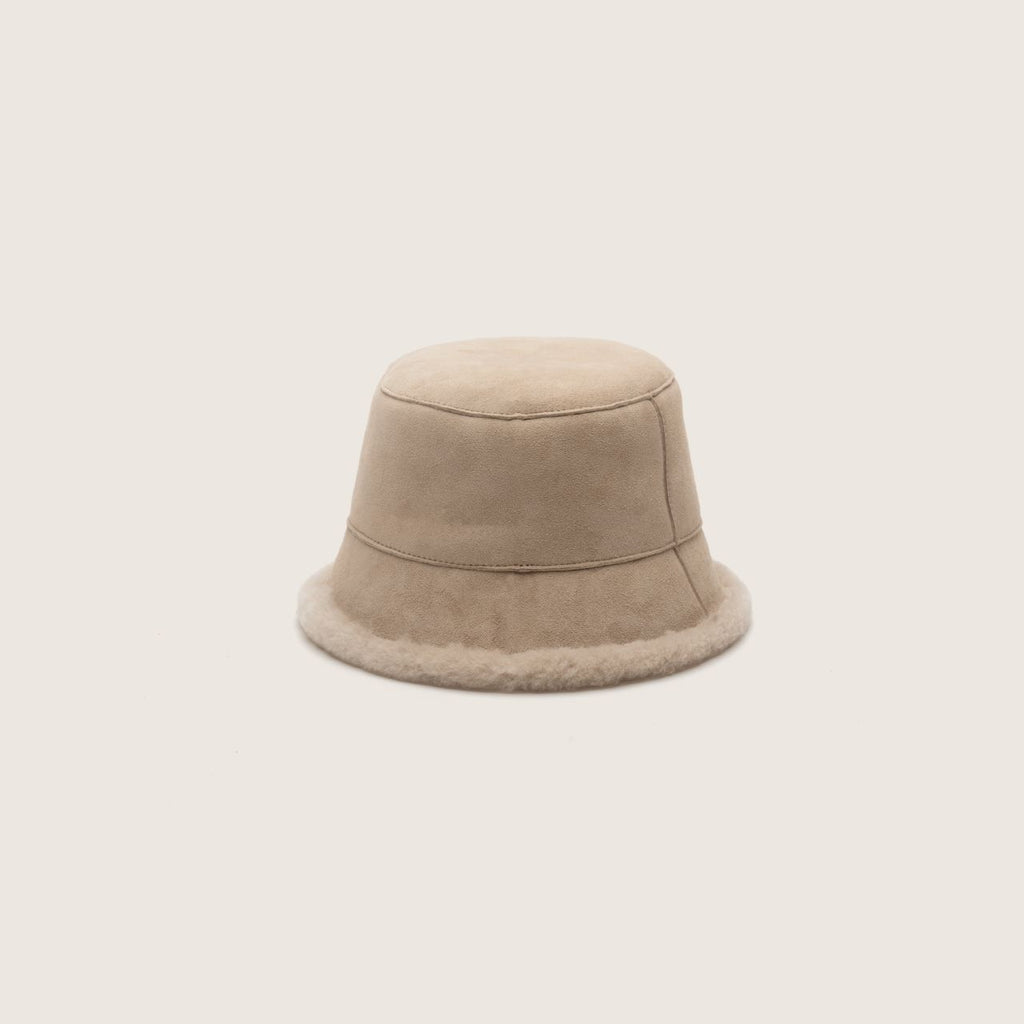 UGG Tan and Cream Classic Sheepskin Shearling Bucket Hat 51028 UGG Tan and Cream Classic Sheepskin Shearling Bucket Hat 51028 main image 3