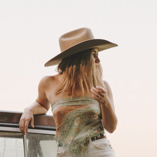 Woman wearing Buck Oak cowgirl hat